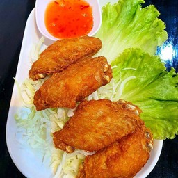 ปีกไก่ทอดน้ำปลา