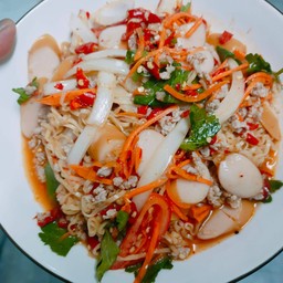 ยำมาม่าทะเล