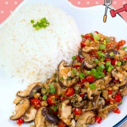 เห็ดหอมคั่วพริกเกลือราดข้าว