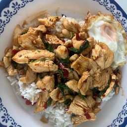 กระเพราหอมมีสุข