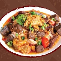 ขนมจีนน้ำเงี้ยวกระดูกหมู