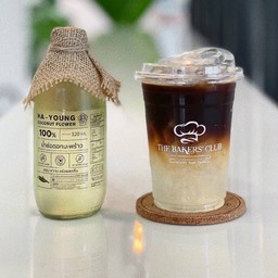 อเมริกาโน่น้ำช่อดอกมะพร้าว