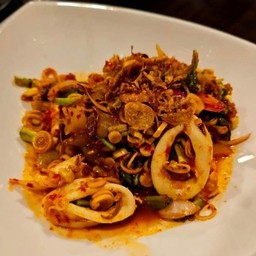 ยำ 3 กรอบ