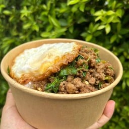 กระเพราหมูสับ