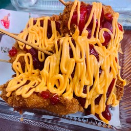 เซตไก่ 5 ไม้ ราดชีส + ซอสมะเขือ ( ใส่กล่อง )