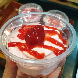 ไอศครีมสตรอว์เบอร์รี่