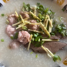 โจ๊กหมู-หน้าการประปา