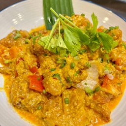 ปูนิ่มผัดผงกระหรี่