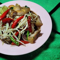 ตำปลาร้าสามชั้นทอดกรอบ