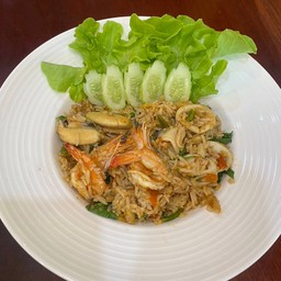 ข้าวผัดขี้เมาทะเล