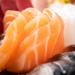 C14 - แซลมอน (ซาชิมิ) Salmon Sashimi