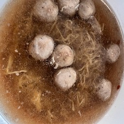 เตี๋ยวลูกชิ้นหมู