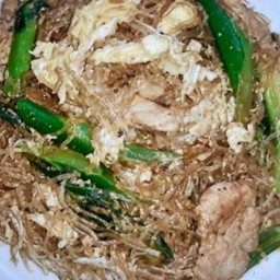 วุ้นเส้นผัดซีอิ้วไก่