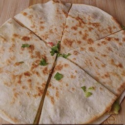 Quesadilla ( 6 pieces ) + Drink