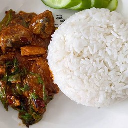 ข้าวไข่ข้น+กระเพราปลากระป๋อง