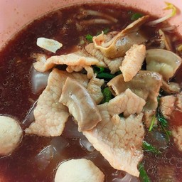 ก๋วยเตี๋ยวหมู