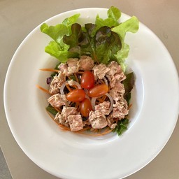 สลัดทูน่า