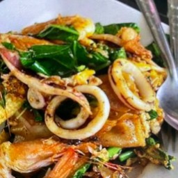 วุ้นเส้นผัดซีอิ้วทะเล