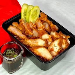 หมูคู่ไก่ (ไม่มีข้าว) ทานได้ 1-2 คน