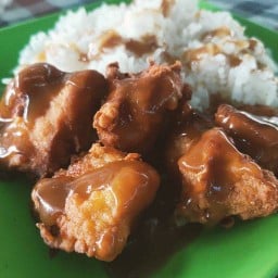 ทำสารพัด&. ข้าวกระเพราถาด