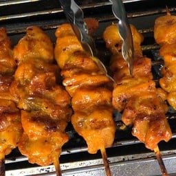 ไก่ย่างสูตรพิเศษ 5 ไม้