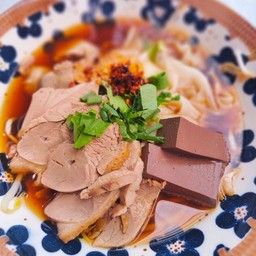 ก๋วยเตี๋ยวบะหมี่