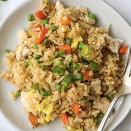 ข้าวผัดไก่