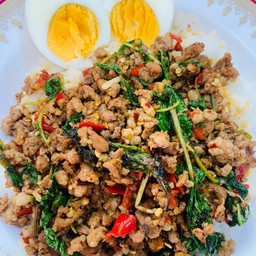 กะเพราหมูสับ