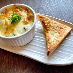 ผักโขมอบชีส