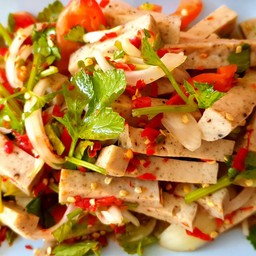 ยำหมูยอ