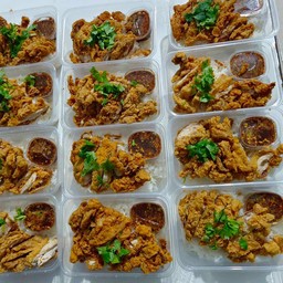 ข้าวไก่ทอด