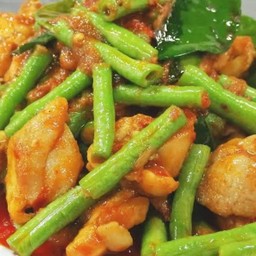 พริกแกงไก่ ถั่วฝักยาว + ข้าว