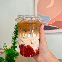 สตรอเบอรี่ลาเต้ Strawberry Latte