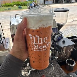 THE MOON Coffee & Tea