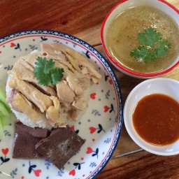 ครัวในบ้าน - เมนูหมูกรอบ &ข้าวมันไก่ &ข้าวหมูแดง