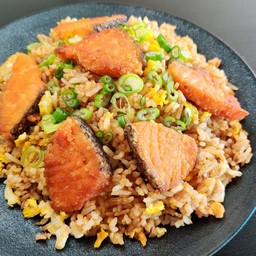 ข้าวผัดเเซลม่อน+ซุป
