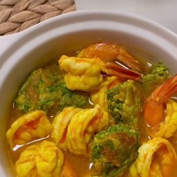 แกงส้มกุ้งชะอม
