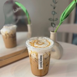 Iced caramel macahiato