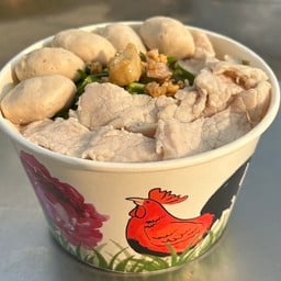 [อร่อยซ่ากับโค้ก] ก๋วยเตี๋ยว หมูหมัก ลูกชิ้นหมู + โค้ก ออริจินัล (ขวด)