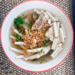 ร้านชิต&ไอซ์ พิบูลฯ ก๋วยจั๊บอุบล