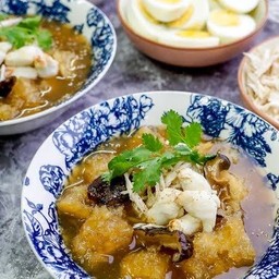 กะเพาะปลาน้ำแดงปู