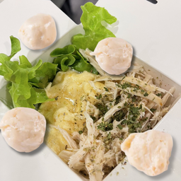 หมี่ไก่ฉีก จ้ำม่ำ (พิเศษ ไก่ฉีก, ไข่ข้น, ลูกชิ้นเอ็นไก่)