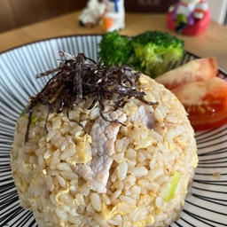 ข้าวผัดหมู