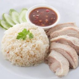 ข้าวมันไก่ต้มห่อแตก น้ำซุปแซ่บเว่อร์