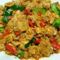 ไก่ผัดตะไคร้ราดข้าว