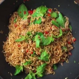 กะเพราบ้านบ้าน