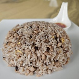 ข้าวผัด หมูสับหนำเลี๊ยบ