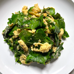 ใบเหลียงผัดไข่