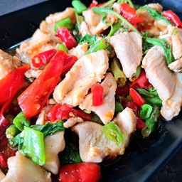 ผัดกะเพราไก่