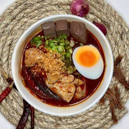 Taluros Taluros (Bursting with Flavor) - Nam Ngiao Krungthep Kreetha